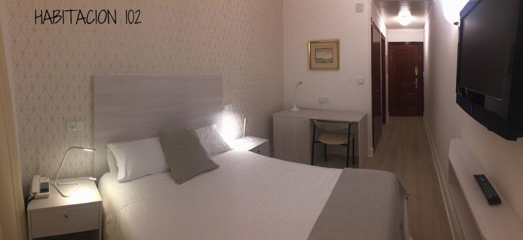 Hostal Vista Alegre 카스트로우르디알레스 외부 사진