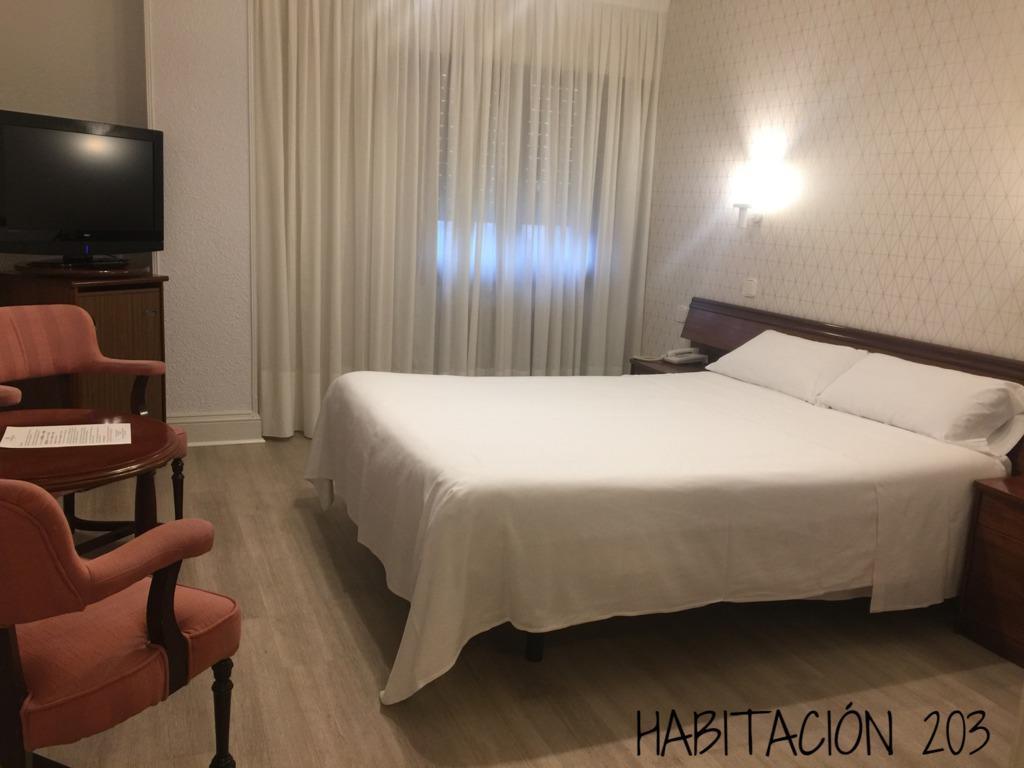 Hostal Vista Alegre 카스트로우르디알레스 외부 사진