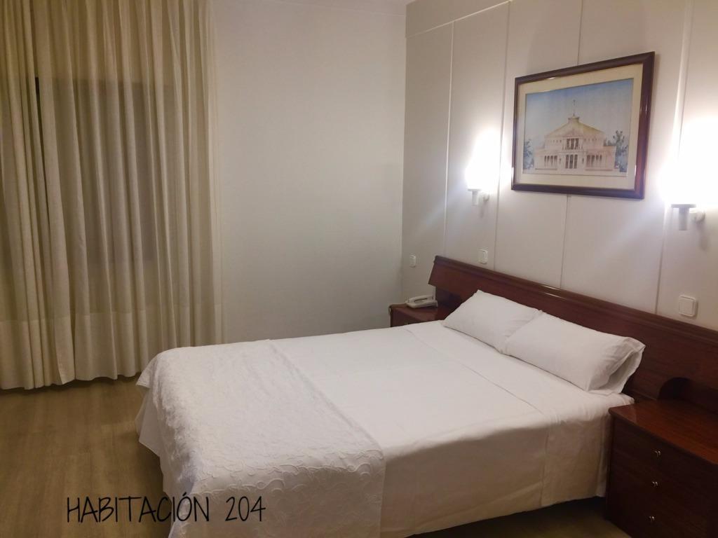 Hostal Vista Alegre 카스트로우르디알레스 외부 사진