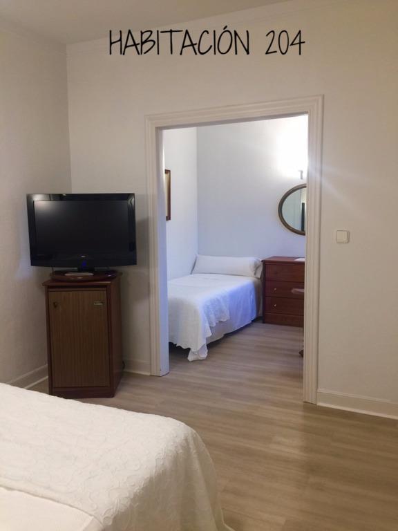 Hostal Vista Alegre 카스트로우르디알레스 외부 사진