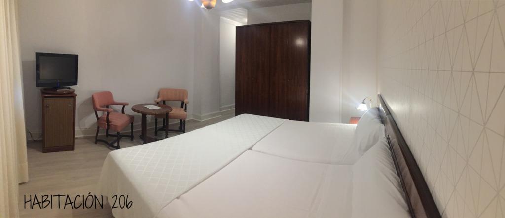 Hostal Vista Alegre 카스트로우르디알레스 외부 사진