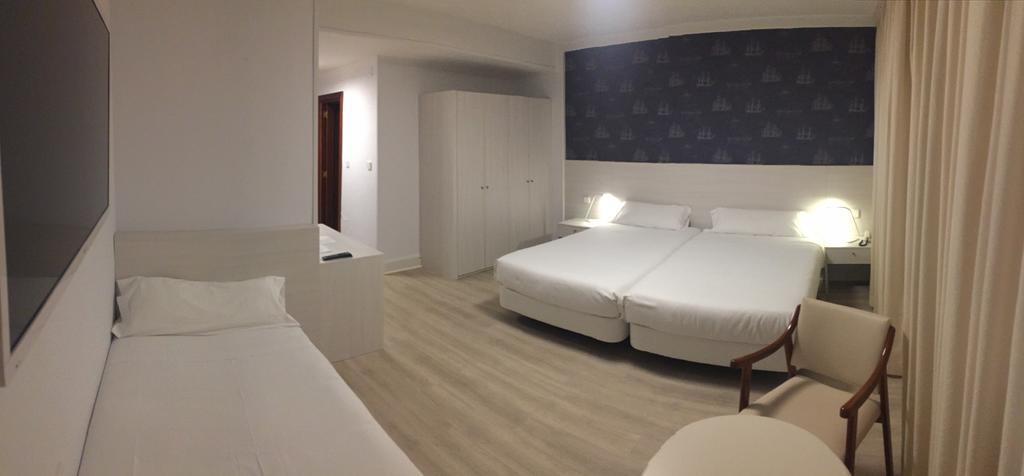 Hostal Vista Alegre 카스트로우르디알레스 외부 사진